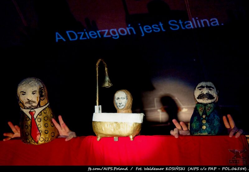 https://www.divadlolisen.cz/wp-content/uploads/2026/07/RT.jpg